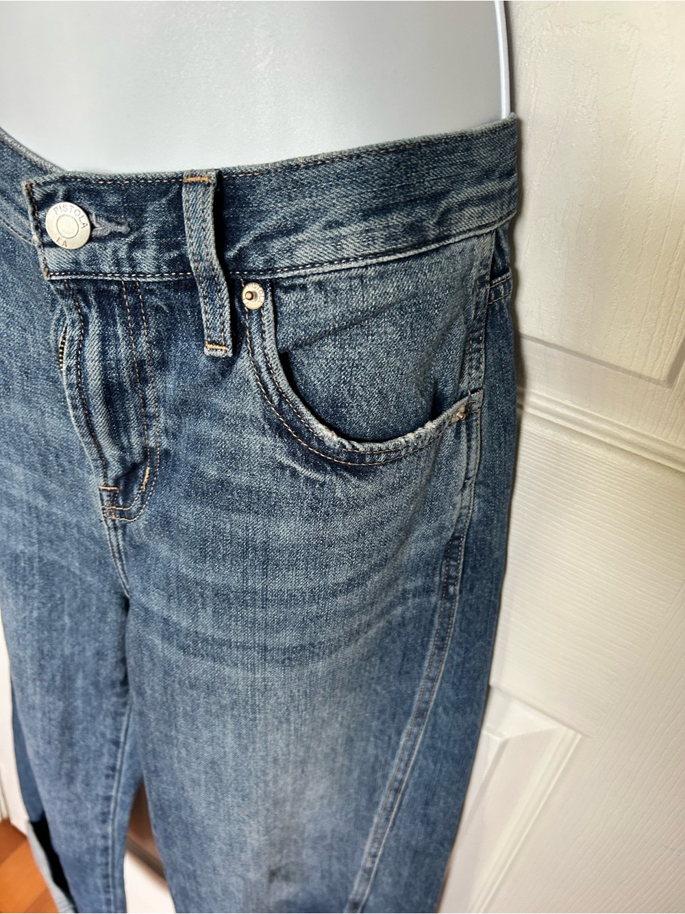 PISTOLA Kacey Mid Rise Cuffed Boyfriend Jeans Size 25 - Picture 8 of 9